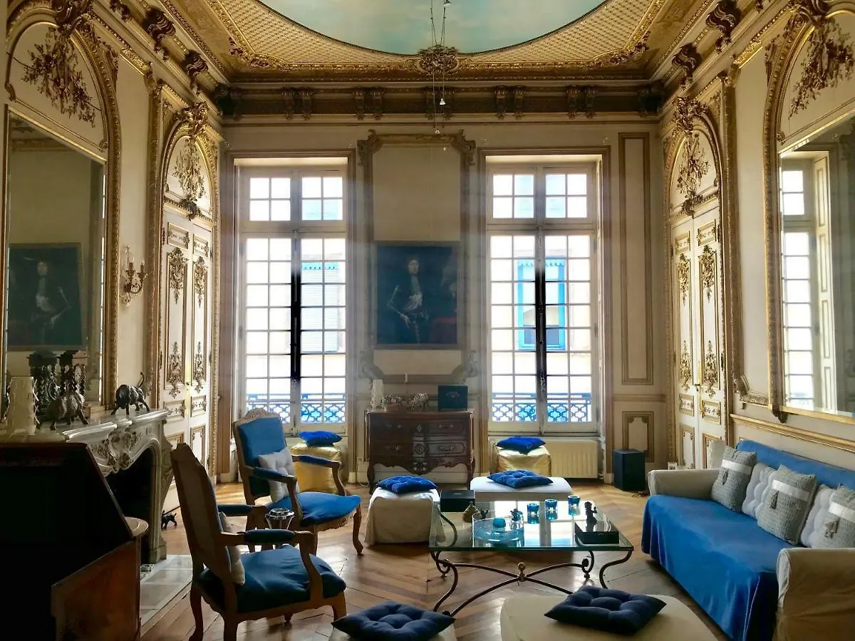Homestay Chez Madame De Bellecour Apartment Lyon