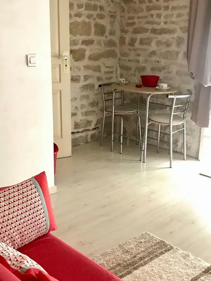Homestay Chez Madame De Bellecour Apartment Lyon